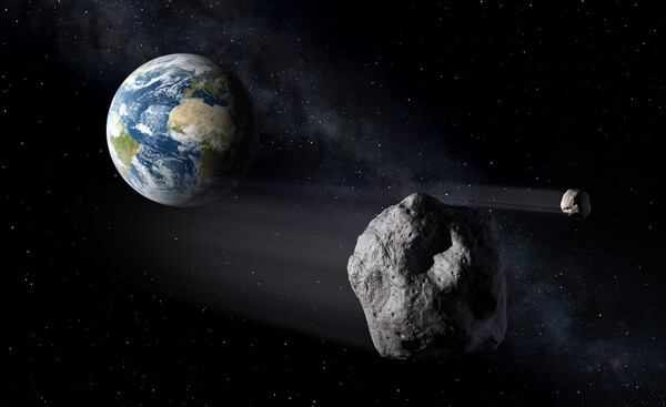Τελευταία στιγμή μάθαμε πως αστεροειδής σε μέγεθος ποδοσφαιρικού γηπέδου μόλις πέρασε ξυστά από τη Γη