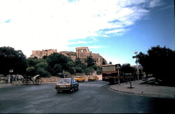 Ένα ταξίδι στην Αθήνα της δεκαετίας του 1980