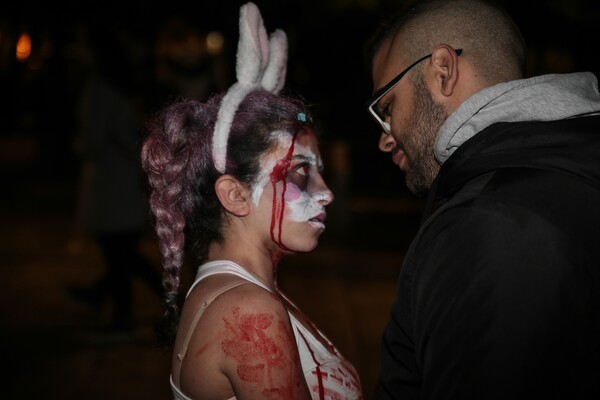 Zombie Walk Athens 2018: Οι Αθηναίοι ντύθηκαν ζόμπι και έκαναν παρέλαση τρόμου στο κέντρο της πόλης