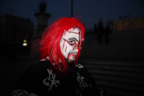 Zombie Walk Athens 2018: Οι Αθηναίοι ντύθηκαν ζόμπι και έκαναν παρέλαση τρόμου στο κέντρο της πόλης