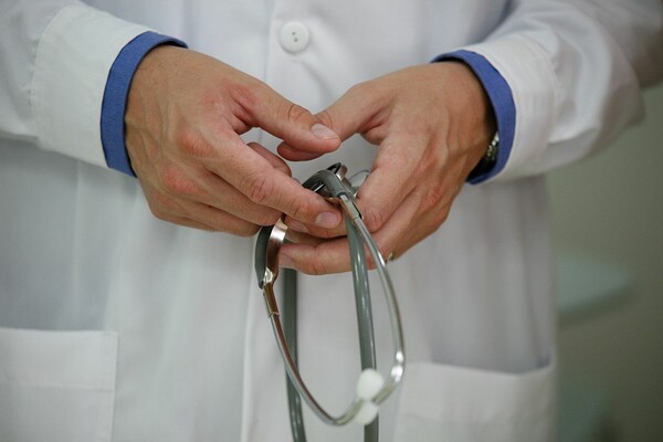 «Σαρώνει» η γρίπη στην Ιταλία: Σχεδόν 7 εκατ. άνθρωποι πήγαν στον γιατρό μόνο το τελευταίο τριήμερο