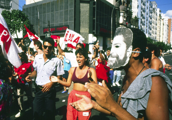 Ρίο, 1989. Ο Λούλα έχει ρεύμα.