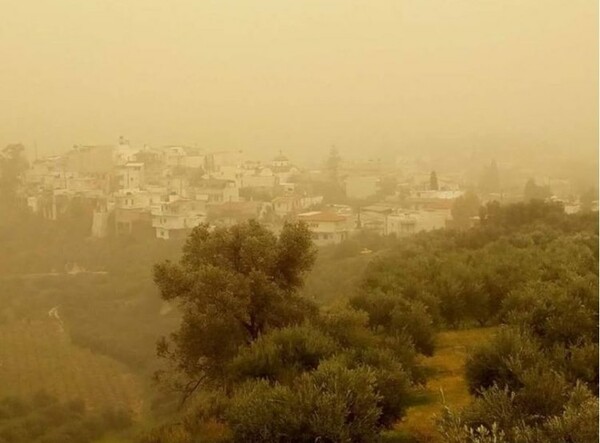 «Πνιγμένη» στην αφρικανική σκόνη η Κρήτη - Με μάσκες οι κάτοικοι