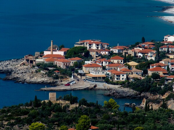 Δέκα ελληνικοί προορισμοί για διακοπές μετά την πανδημία από την εφημερίδα Guardian 