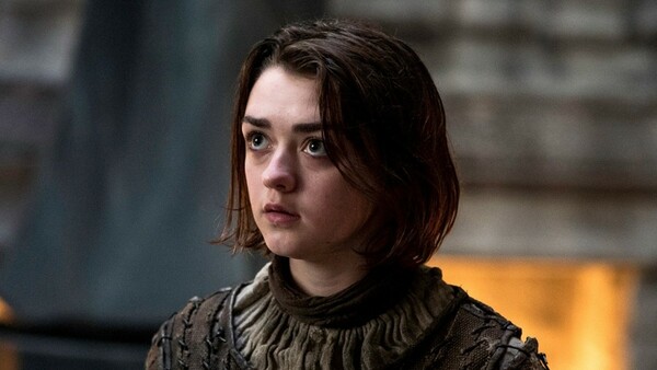 Η Maisie Williams μόλις αποκάλυψε τον μήνα που θα προβληθεί η τελευταία σεζόν του «Game of Thrones»