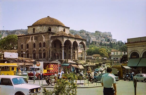 Ένα ταξίδι στην Αθήνα της δεκαετίας του 1980