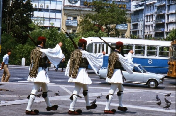 Ένα ταξίδι στην Αθήνα της δεκαετίας του 1980