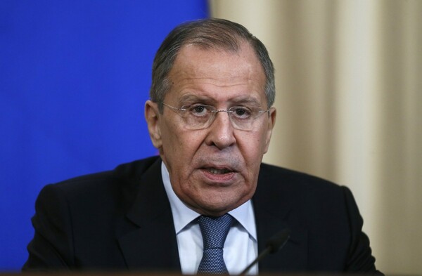 Διαψεύδει ο Λαβρόφ την αποστολή S-300 στην Συρία