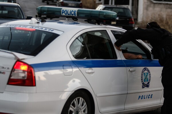 Εξαρθρώθηκε οικογενειακή σπείρα διακίνησης ναρκωτικών στη Θεσσαλονίκη