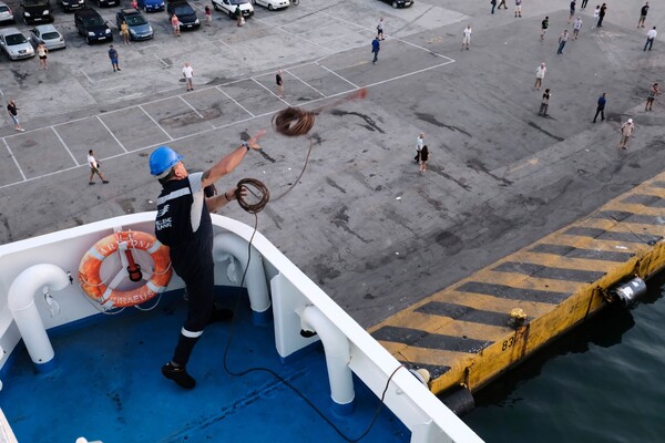 Συναγερμός στο λιμάνι του Πειραιά - Απέδρασαν 4 κρατούμενοι
