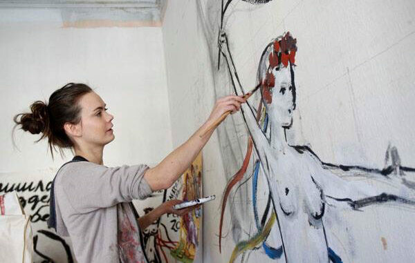 Νεκρή στο διαμέρισμά της στο Παρίσι η Οξάνα Σάτσκο, μία από τις ιδρύτριες των Femen