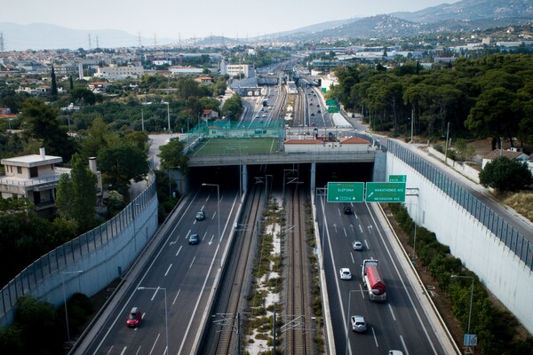 Καραμπόλα στην Αττική οδό - Μεγάλο μποτιλιάρισμα