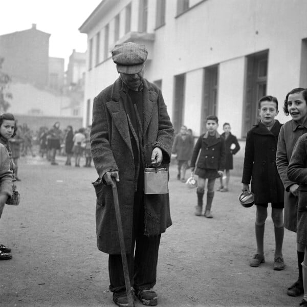 Βούλα Παπαϊωάννου: Η φωτογράφος που κατέγραψε τη φρίκη της κατοχής