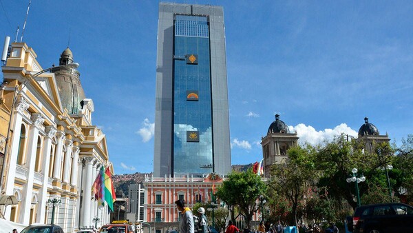 Η εντυπωσιακή καινούργια προεδρική κατοικία προκαλεί αντιδράσεις στη Βολιβία