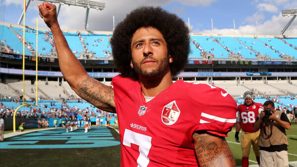 Colin Kaepernich: ποιος είναι o αθλητής πίσω από την τολμηρή νέα καμπάνια της Nike