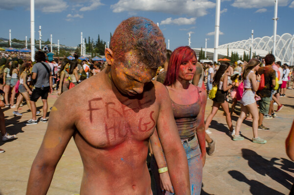 Colour Day Festival 2018: Μουτζουρωθήκαμε στο πιο πολύχρωμο πάρτι της Αθήνας (ΕΙΚΟΝΕΣ)