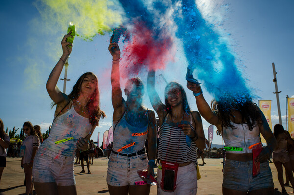 Colour Day Festival 2018: Μουτζουρωθήκαμε στο πιο πολύχρωμο πάρτι της Αθήνας (ΕΙΚΟΝΕΣ)