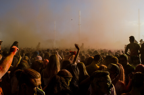 Colour Day Festival 2018: Μουτζουρωθήκαμε στο πιο πολύχρωμο πάρτι της Αθήνας (ΕΙΚΟΝΕΣ)