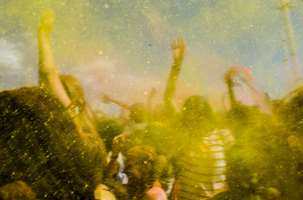 Colour Day Festival 2018: Μουτζουρωθήκαμε στο πιο πολύχρωμο πάρτι της Αθήνας (ΕΙΚΟΝΕΣ)