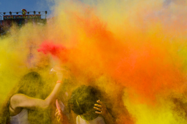 Colour Day Festival 2018: Μουτζουρωθήκαμε στο πιο πολύχρωμο πάρτι της Αθήνας (ΕΙΚΟΝΕΣ)