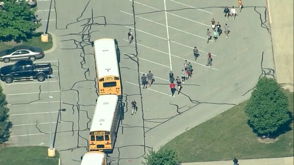 Πυροβολισμοί σε σχολείο της Ιντιάνα στις ΗΠΑ - Τρεις τραυματίες