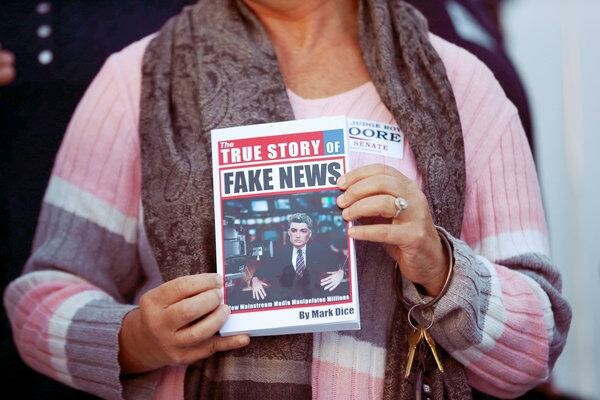 Απτόητοι από τα fake news οι Αμερικάνοι - Επιλέγουν ενημέρωση από τα social media