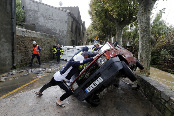 Τουλάχιστον 13 οι νεκροί από τις πλημμύρες στη Γαλλία