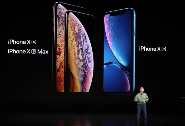 Αυτά είναι τα τρία νέα iPhone - Η Apple παρουσίασε τα καινούργια της μοντέλα
