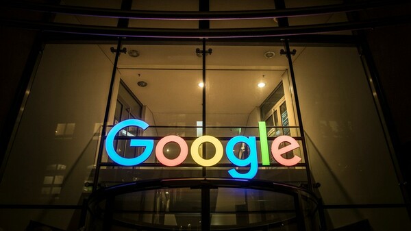 Η Google απαιτεί την επαλήθευση ταυτότητας των αγοραστών πολιτικών διαφημίσεων στις ΗΠΑ
