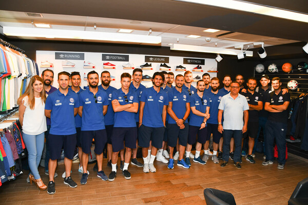 Η UMBRO στο πλευρό της ελληνικής ομάδας mini ποδοσφαίρου