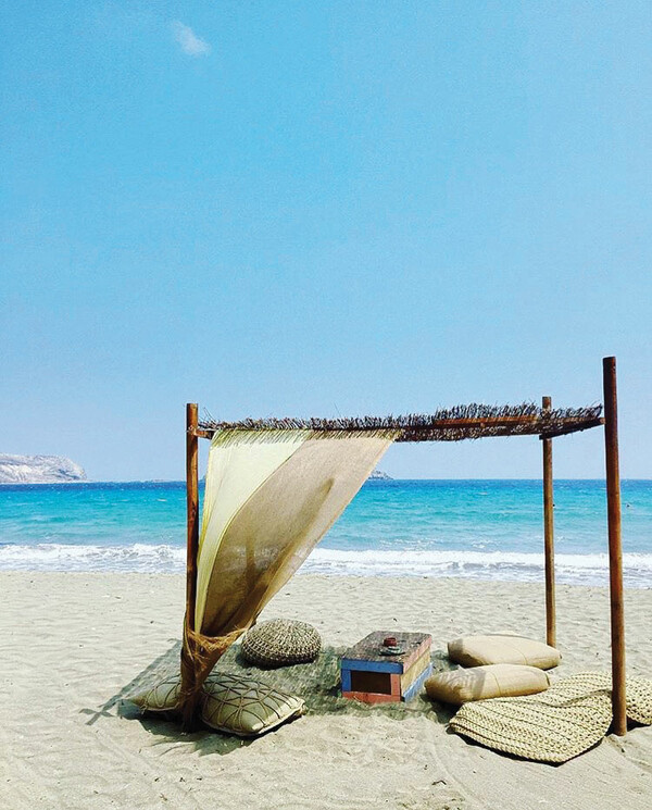 Το Alohari Beach Bar γιορτάζει τα πέντε του χρόνια