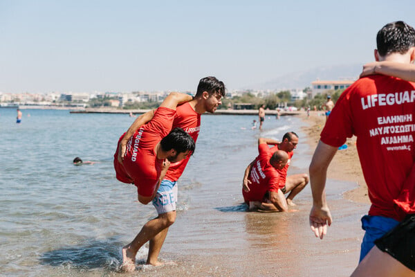 Μια μέρα στην Ελληνική Ναυαγοσωστική Ακαδημία