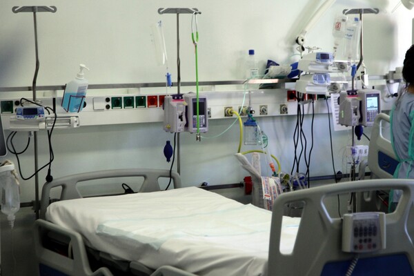 Η ΠΟΕΔΗΝ καταγγέλλει πως νοσοκομεία εκχωρούνται στο Υπερταμείο