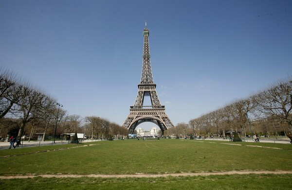 Το ξαφνικό καλοκαίρι της Γαλλίας: Ρεκόρ θερμοκρασιών σήμερα - 27 βαθμοί στο Παρίσι