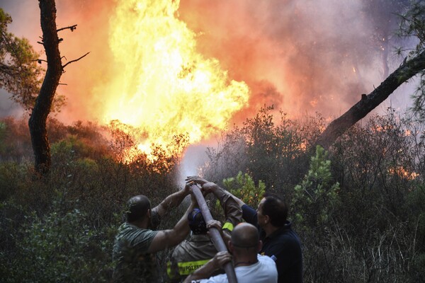 Συναγερμός για φωτιές την Κυριακή - Οι περιοχές με πολύ υψηλό κίνδυνο πυρκαγιάς