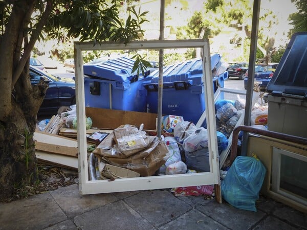 Άνοιξε ο ΧΥΤΑ Φυλής - Παραμένει το πρόβλημα με τα σκουπίδια σε αρκετές περιοχές