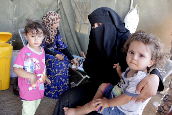 ΠΟΥ: Σύροι πεθαίνουν από τη ζέστη και ασθένειες - Να επιτραπεί η παράδοση φαρμάκων