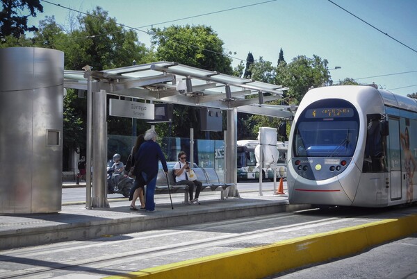 Διακοπή δρομολογίων του τραμ στο τμήμα «Μουσών-Σύνταγμα» - Αναλυτικά οι μέρες και οι ώρες