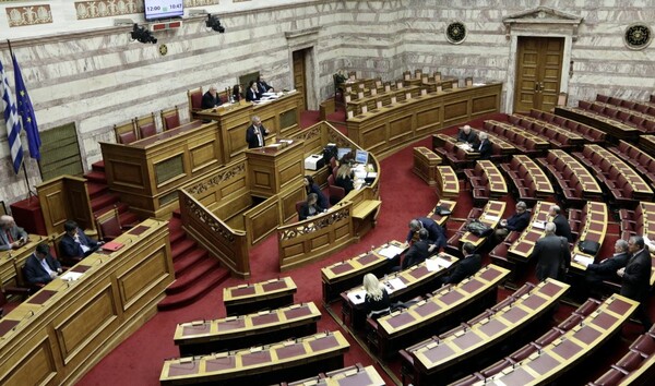 Αποσύρθηκε η τροπολογία για μεγάλες αυξήσεις σε στελέχη των ΔΕΚΟ(upd)