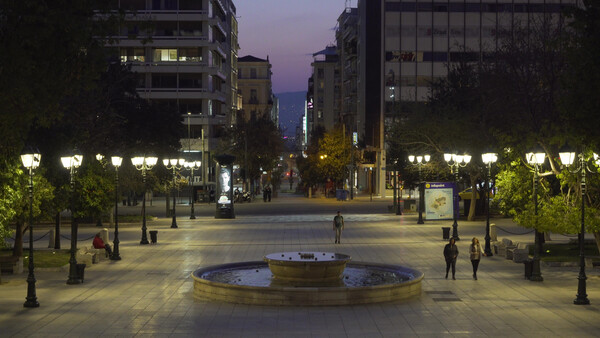 πλατεία συντάγματος άδεια