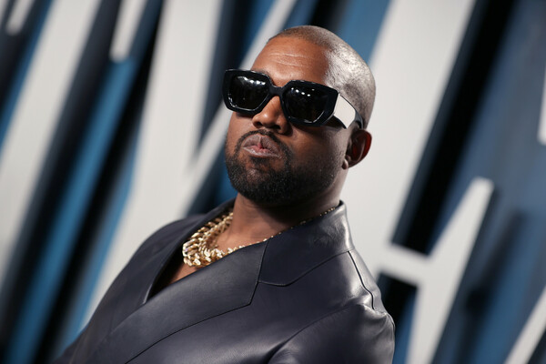 Forbes: Ο Kanye West «μάλλον έγινε ο πλουσιότερος μαύρος στην ιστορία των ΗΠΑ»