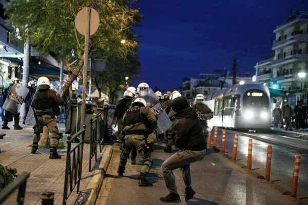 Νέα Σμύρνη: Ελέγχονται άλλοι εννέα αστυνομικοί για τα επεισόδια