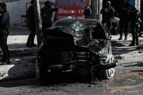 Τροχαίο Λιοσίων: Υπάλληλος πλυντηρίου αυτοκινήτων o οδηγός - Το πήρε για βόλτα [ΒΙΝΤΕΟ]