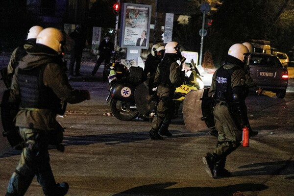 Κόντρα ΣΥΡΙΖΑ- Χρυσοχοΐδη για τα περιστατικά αστυνομικής βίας