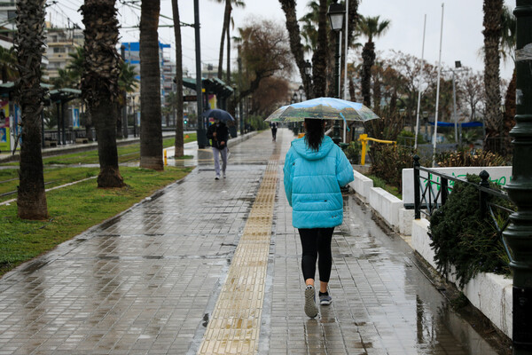 Καιρός: Βροχές και αφρικανική σκόνη- Πού θα χιονίσει 