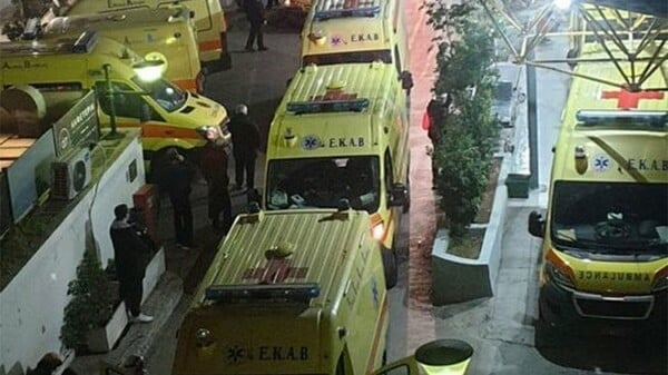 Ασθενοφόρα στον «Ευαγγελισμό»