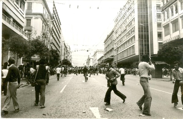 45 φωτογραφίες για τα 45 χρόνια από τη μεταπολίτευση