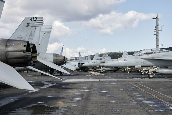 Ο Μητσοτάκης στο USS Dwight D.Eisenhower - Φωτογραφίες από το αεροπλανοφόρο