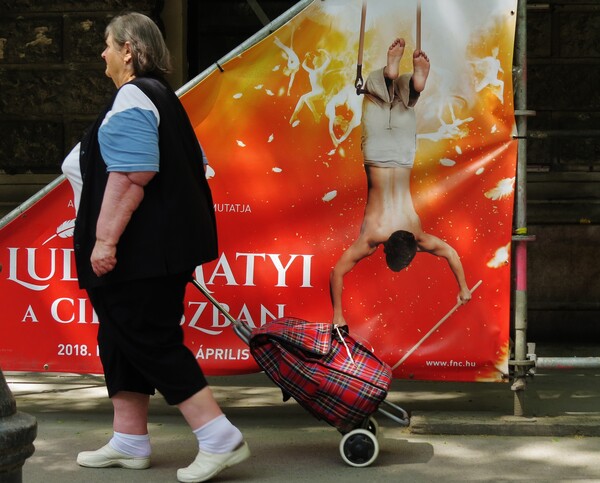 Η γοητεία του κοινότοπου. Φωτογραφίες του 'Ανθιμου Ντάγκα.