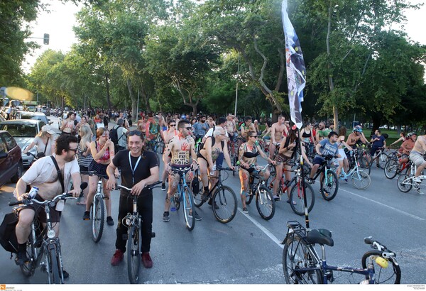 H Γυμνή Ποδηλατοδρομία της Θεσσαλονίκης - Φωτογραφίες από την πιο fun ποδηλατάδα της Ελλάδας